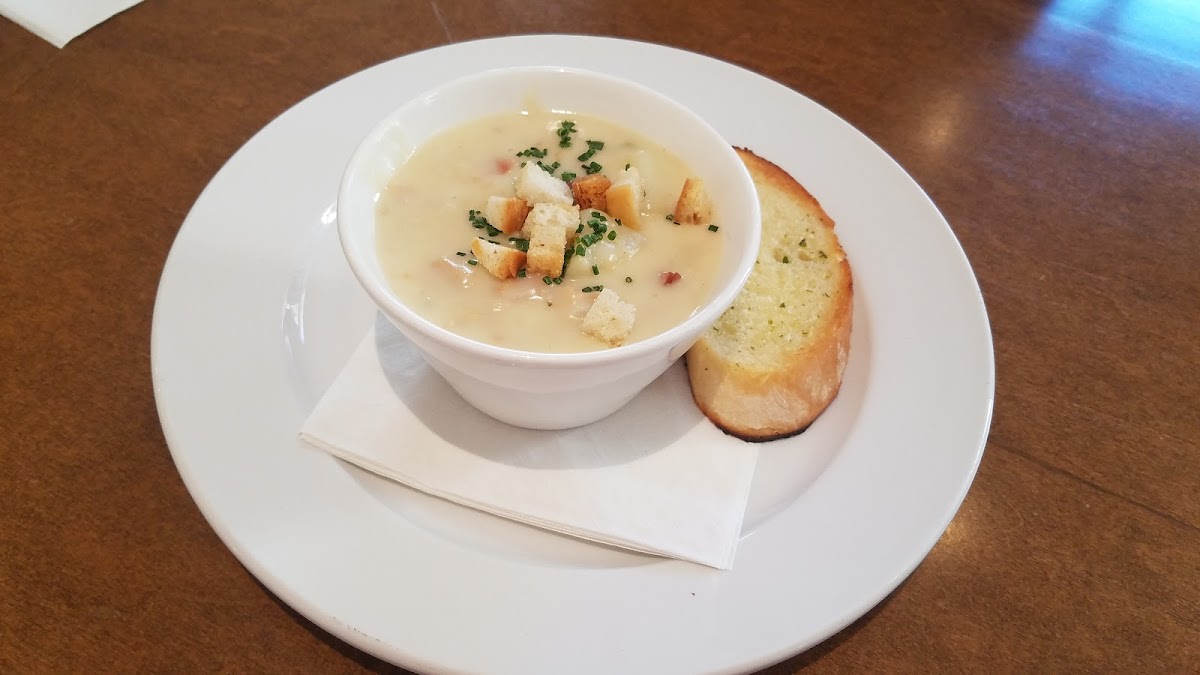 Dinah's Poolside Restaurant-6